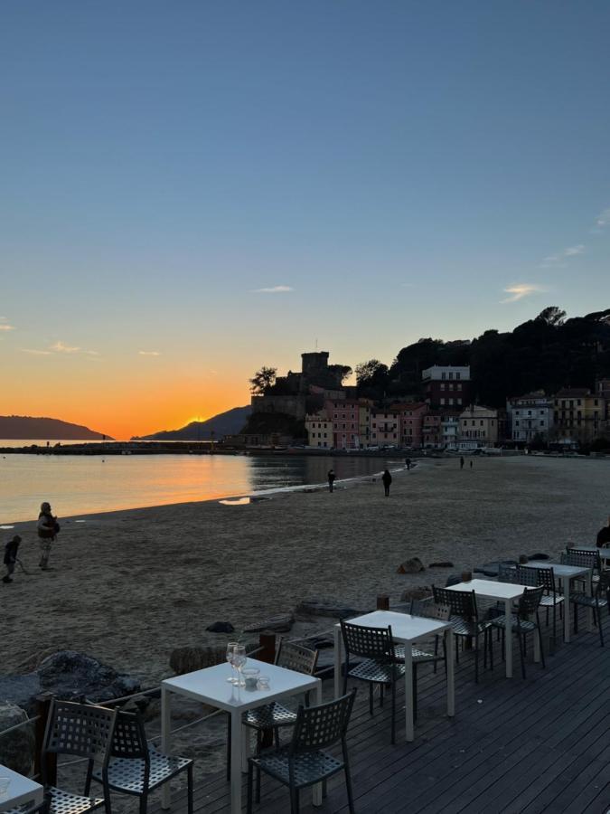 Hotel La Torretta A San Terenzo à Lerici Extérieur photo